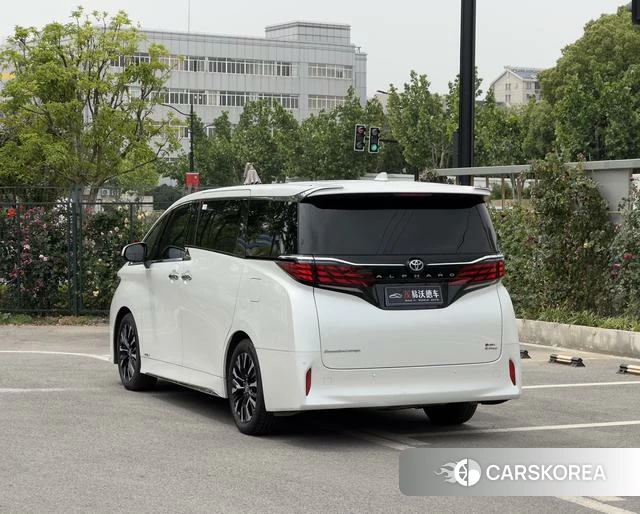 Toyota Elfa id 4314816 из Китая 28