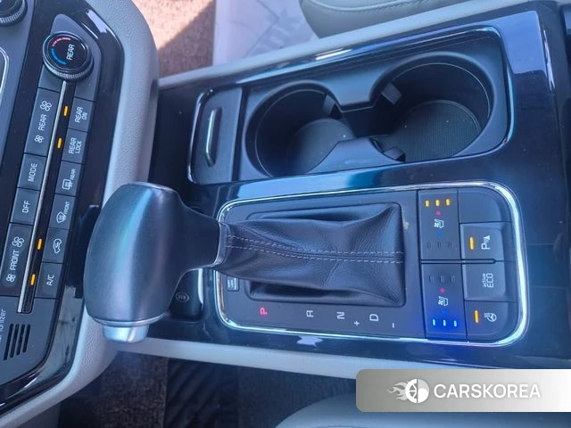 Kia All New Carnival id 4684565 из Кореи 19