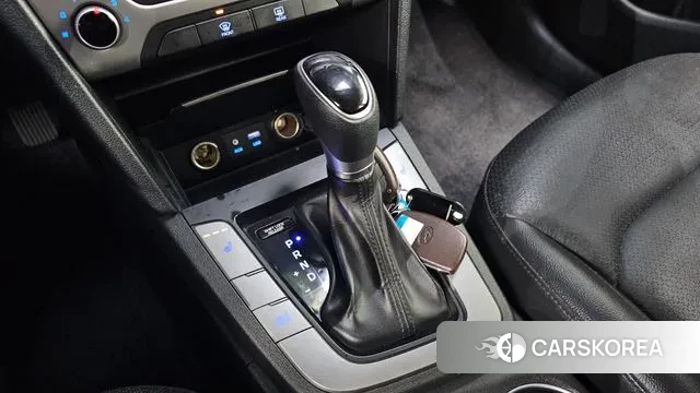 Hyundai Avante AD id 3651988 из Кореи 19