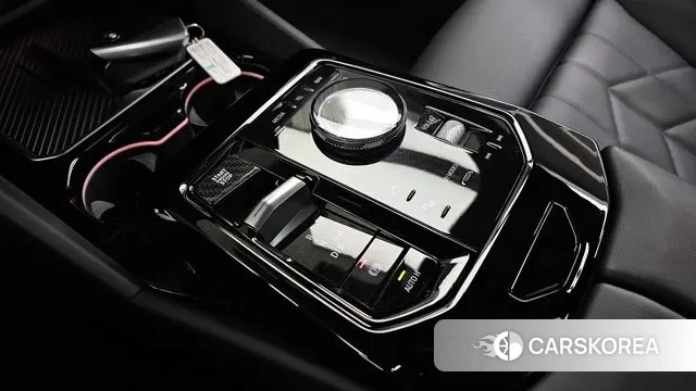 BMW 5 Series (G60) id 3638801 из Кореи 19