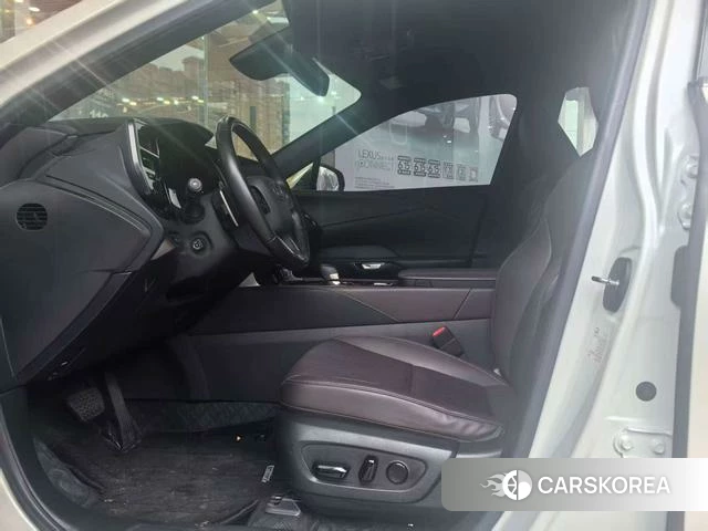 Lexus RX id 4374765 из Китая 9