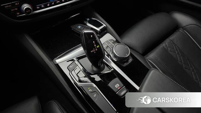 BMW 5 Series (G30) id 3834557 из Кореи 19