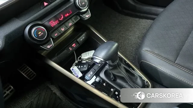 Kia Stonic id 3344989 из Кореи 19