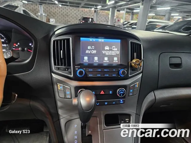 Hyundai The New Grand Starex id 2685699 из Кореи 19