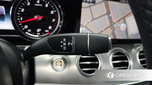 Mercedes-Benz E-Class W213 id 3019042 из Кореи 19