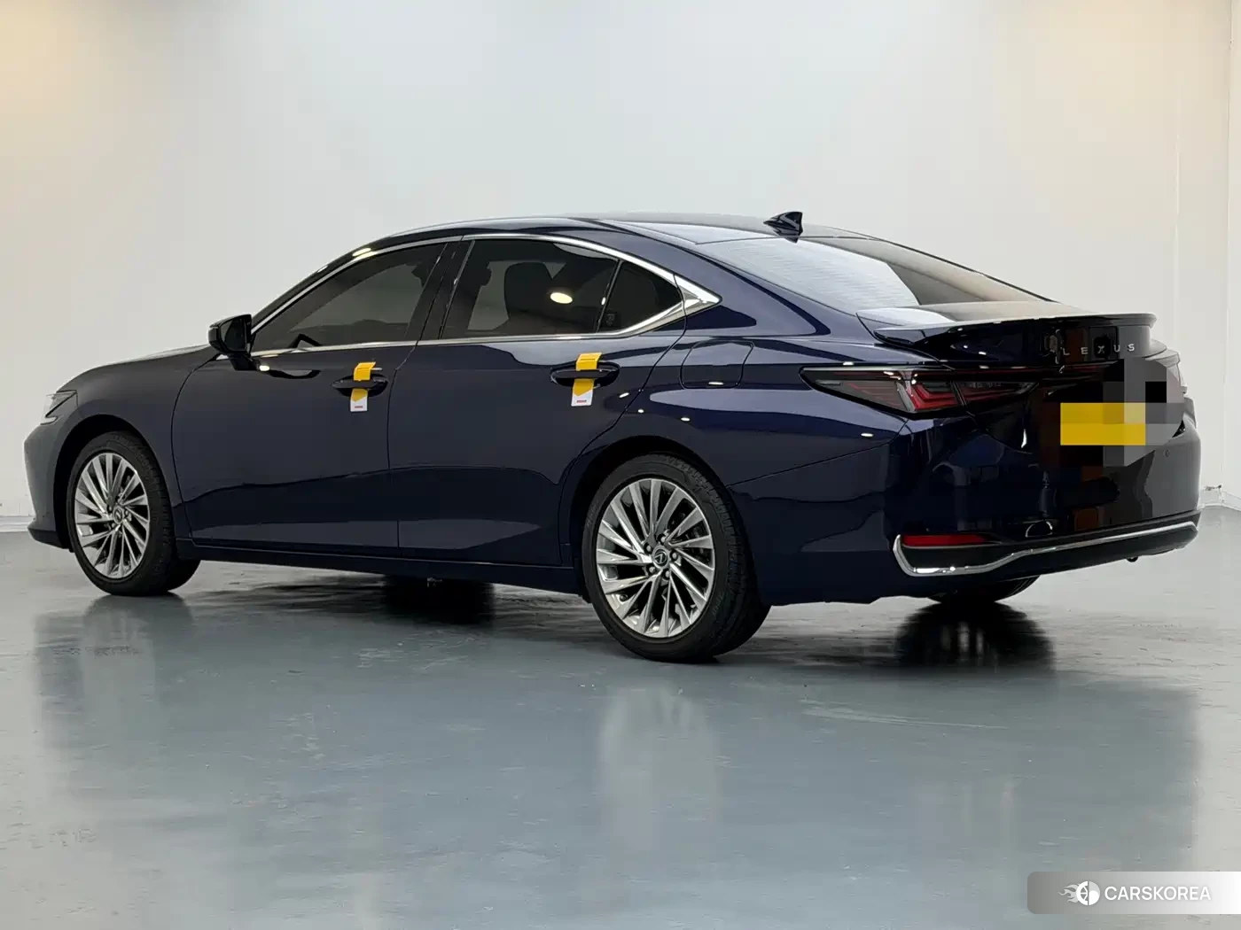 Lexus ES id 4644529 из Китая 18