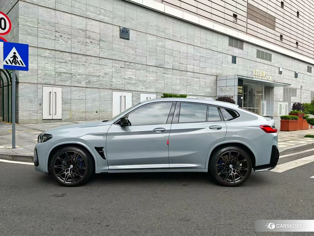 BMW X4 M id 4413403 из Китая 8