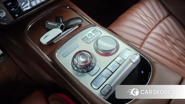 Genesis G90 (RS4) id 3472719 из Кореи 19