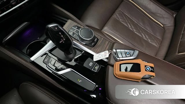 BMW 5 Series (G30) id 4285001 из Кореи 32