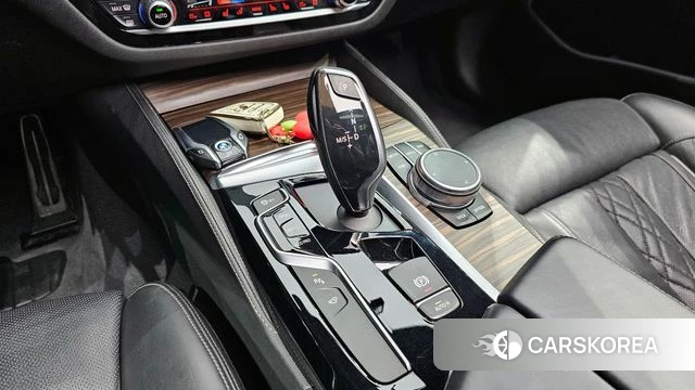 BMW 5 Series (G30) id 4318278 из Кореи 33