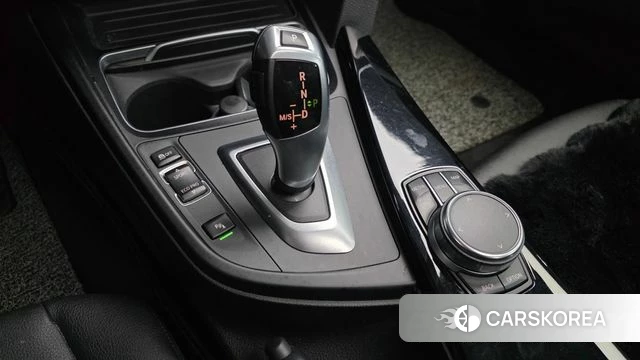 BMW 3 Series (F30) id 3955650 из Кореи 19