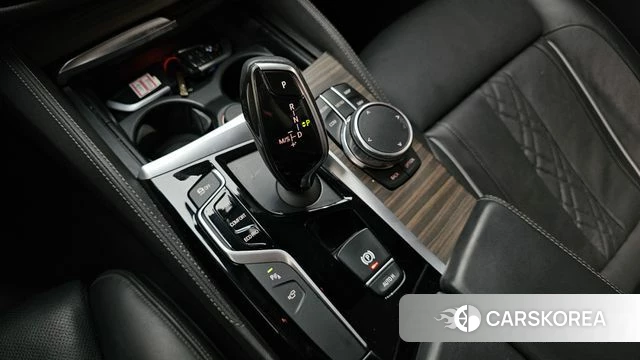 BMW 5 Series (G30) id 4417421 из Кореи 33