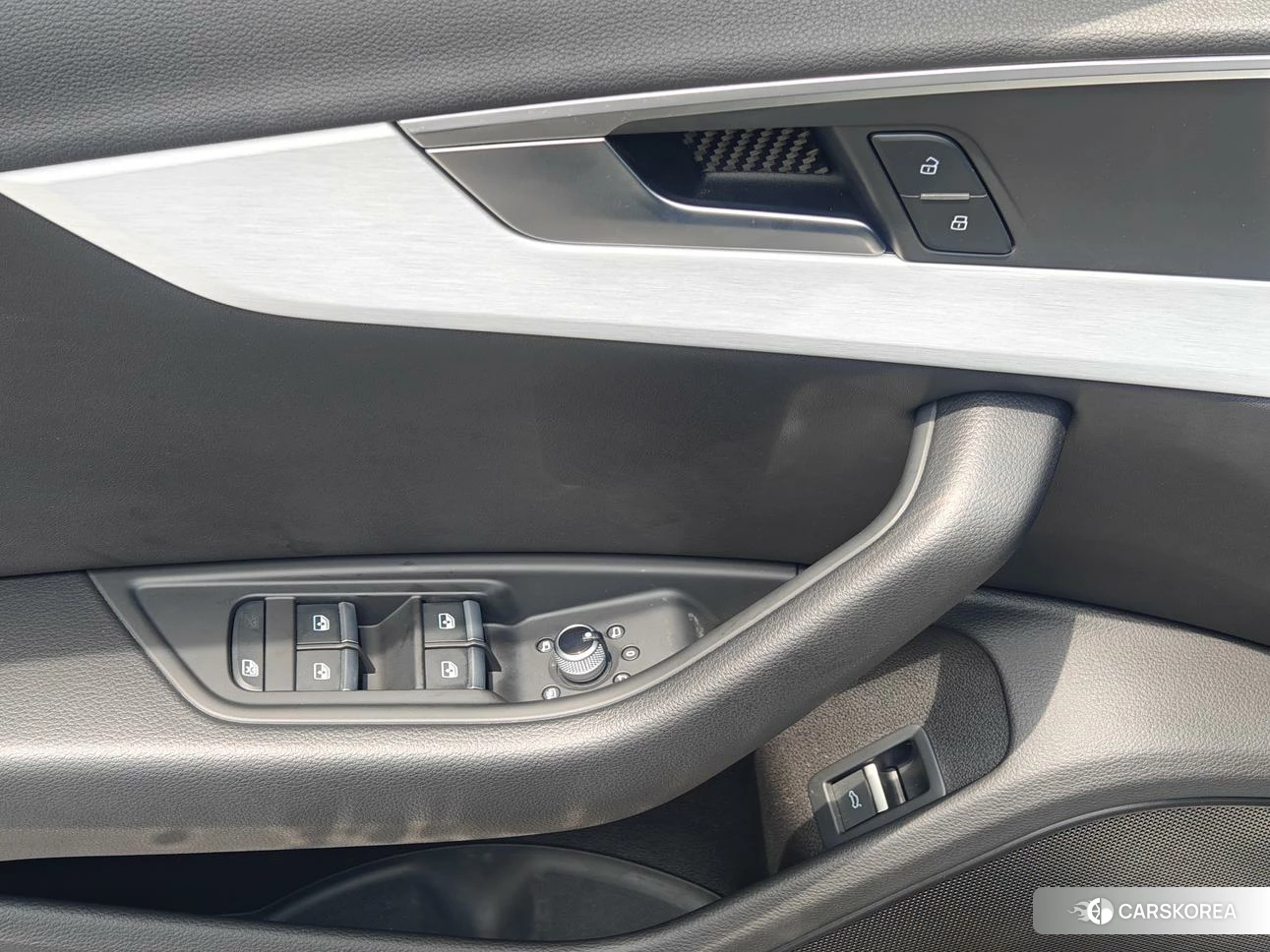Audi A4L id 4455097 из Китая 21