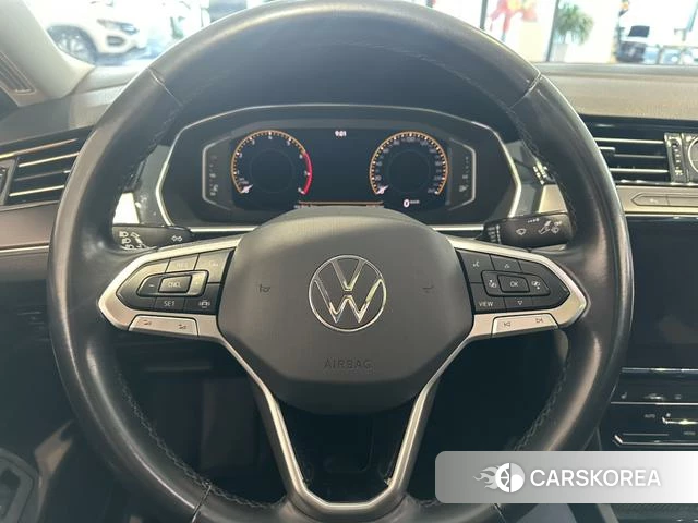 Volkswagen Magotan id 4256669 из Китая 12