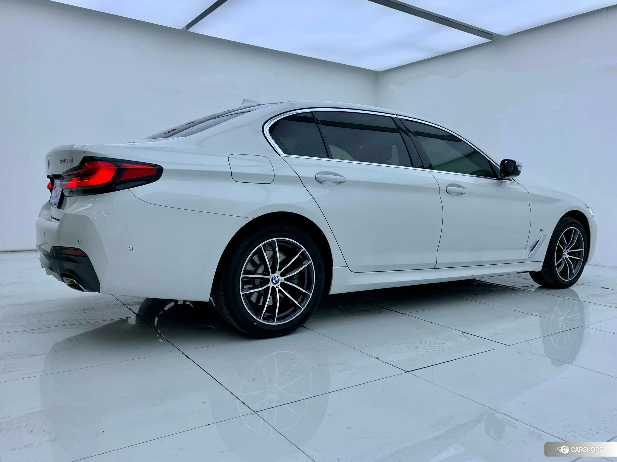 BMW 5 series id 4461928 из Китая 31