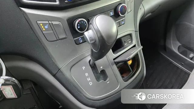 Hyundai The New Grand Starex id 3076599 из Кореи 19