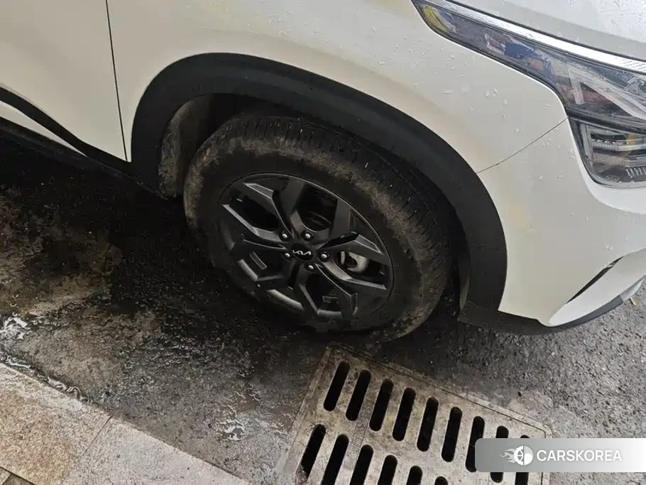 Kia Seltos id 4607020 из Китая 15
