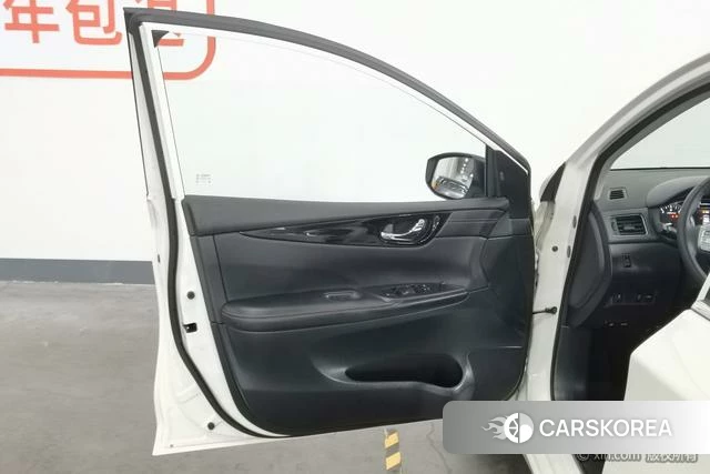 Nissan TIIDA id 4273611 из Китая 23