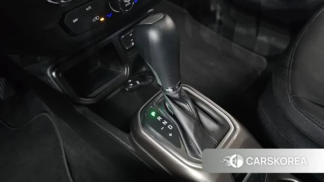 Jeep Renegade id 3390001 из Кореи 19