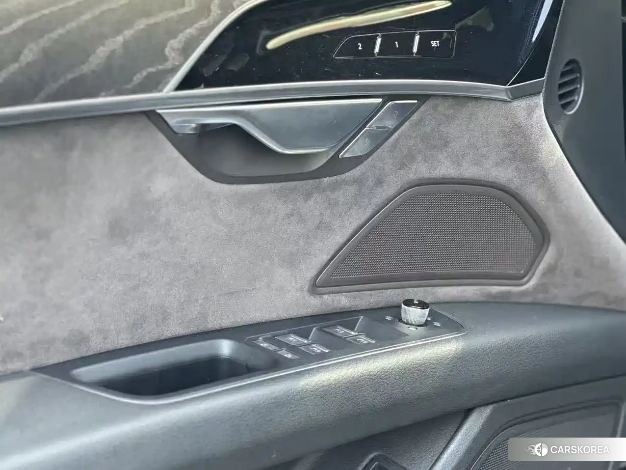 Audi A8 id 4607185 из Китая 15