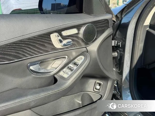 Mercedes-Benz C-Class W205 id 3423063 из Кореи 19