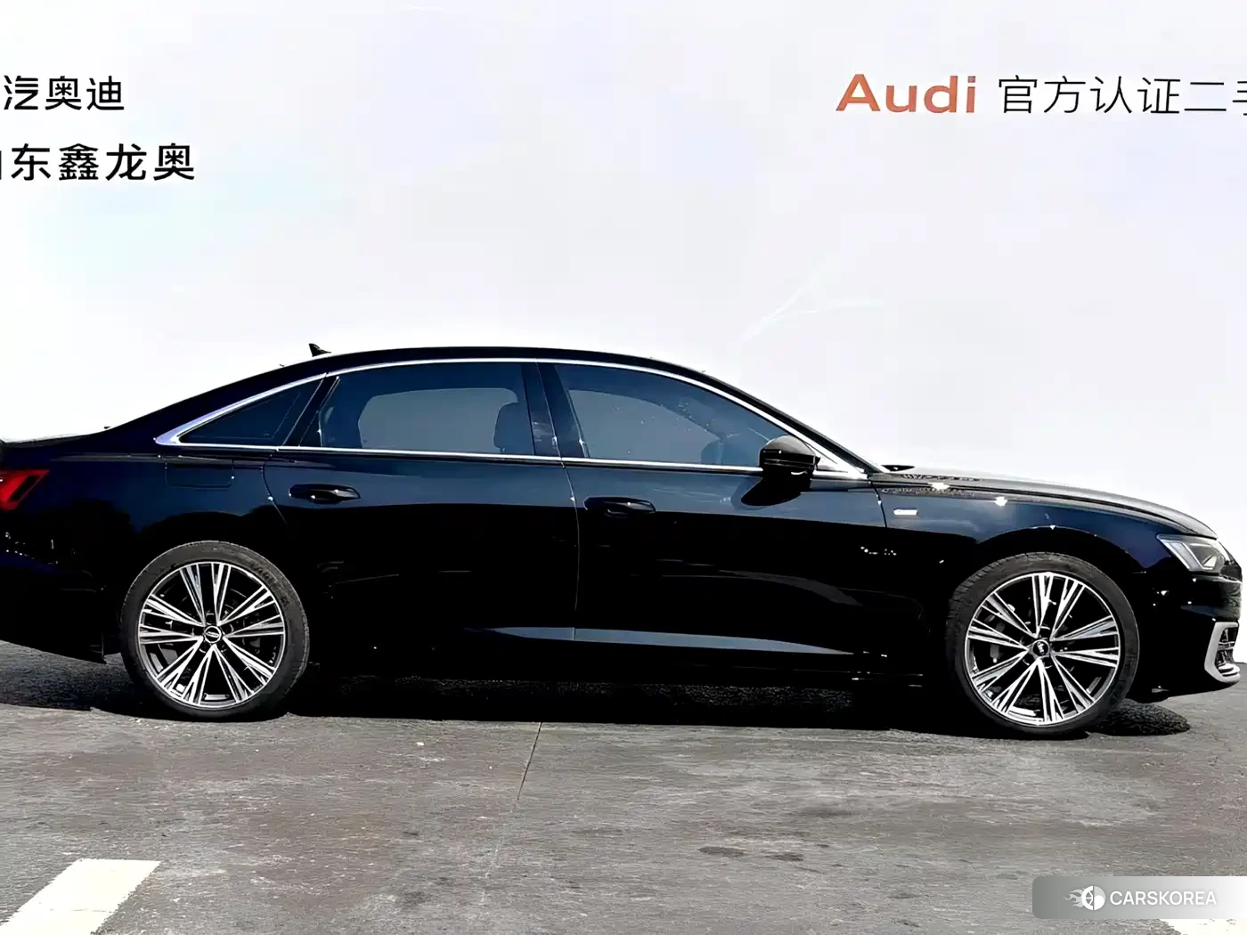Audi A6L id 4576592 из Китая 9