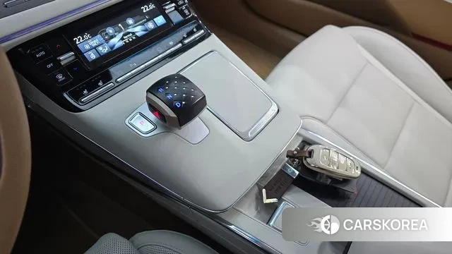 Hyundai The New Grandeur IG Hybrid id 3508208 из Кореи 19