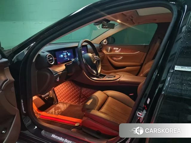 Mercedes-Benz E-class id 4253147 из Китая 9