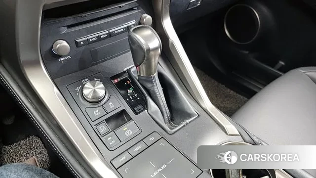 Lexus NX300h id 3494822 из Кореи 19