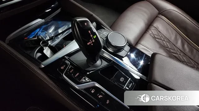 BMW 5 Series (G30) id 3701928 из Кореи 19