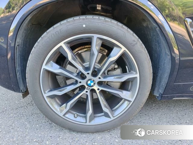 BMW X3 id 4313446 из Китая 15