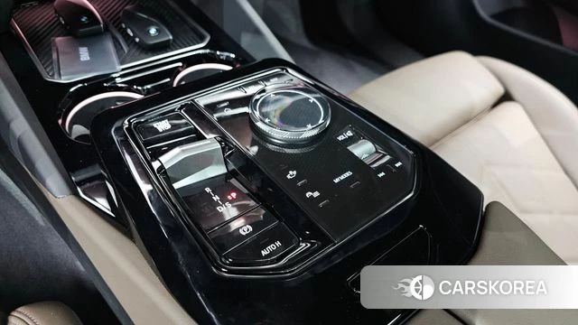 BMW 5 Series (G60) id 3952530 из Кореи 19