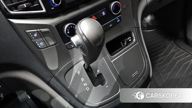 Hyundai The New Grand Starex id 3557813 из Кореи 19