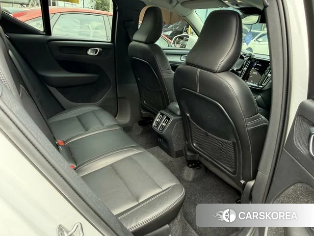 Volvo XC40 id 4253243 из Китая 9