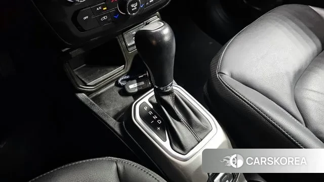 Jeep Renegade id 3439087 из Кореи 19