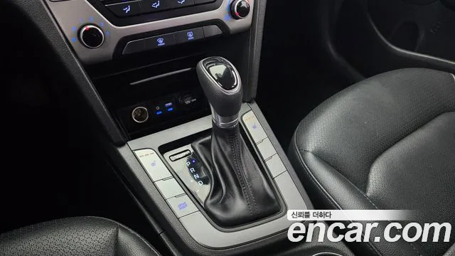 Hyundai Avante AD id 2763959 из Кореи 19