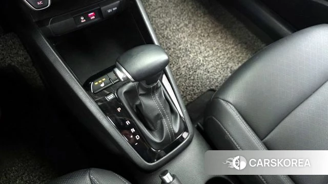 Kia Stonic id 3835086 из Кореи 19