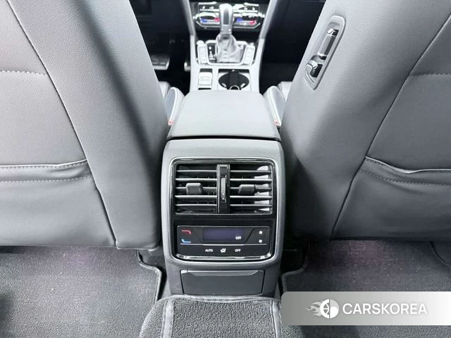 Volkswagen Magotan PHEV id 4279137 из Китая 17