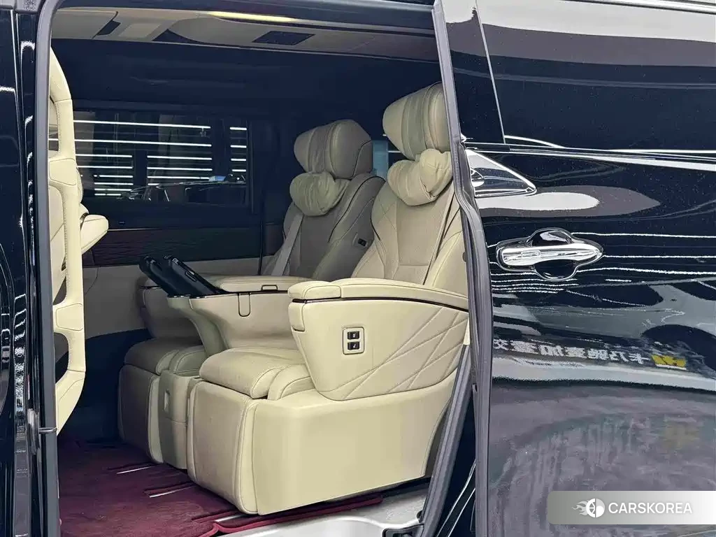 Toyota Elfa id 4622439 из Китая 23