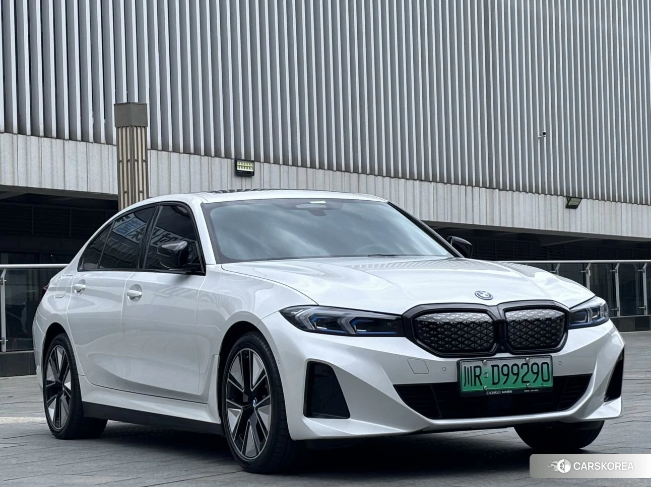 BMW i3 id 4513625 из Китая 17