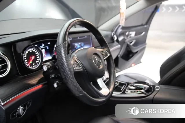 Mercedes-Benz E-Class W213 id 3284947 из Кореи 19