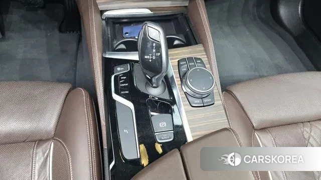 BMW 5 Series (G30) id 3598881 из Кореи 19