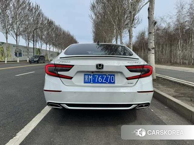 Honda Accord id 4208111 из Китая 10