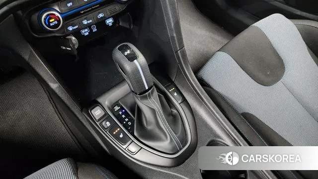 Hyundai Veloster (JS) id 3156642 из Кореи 19