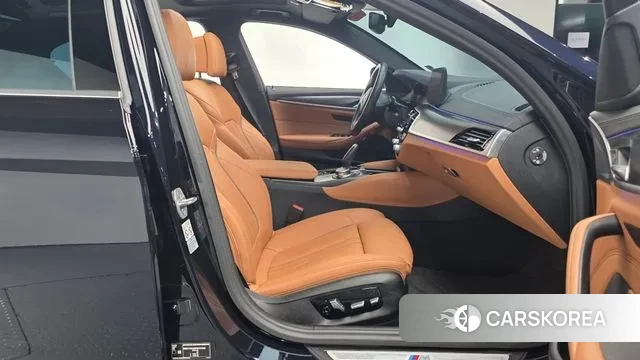 BMW 5 Series (G30) id 3764122 из Кореи 19