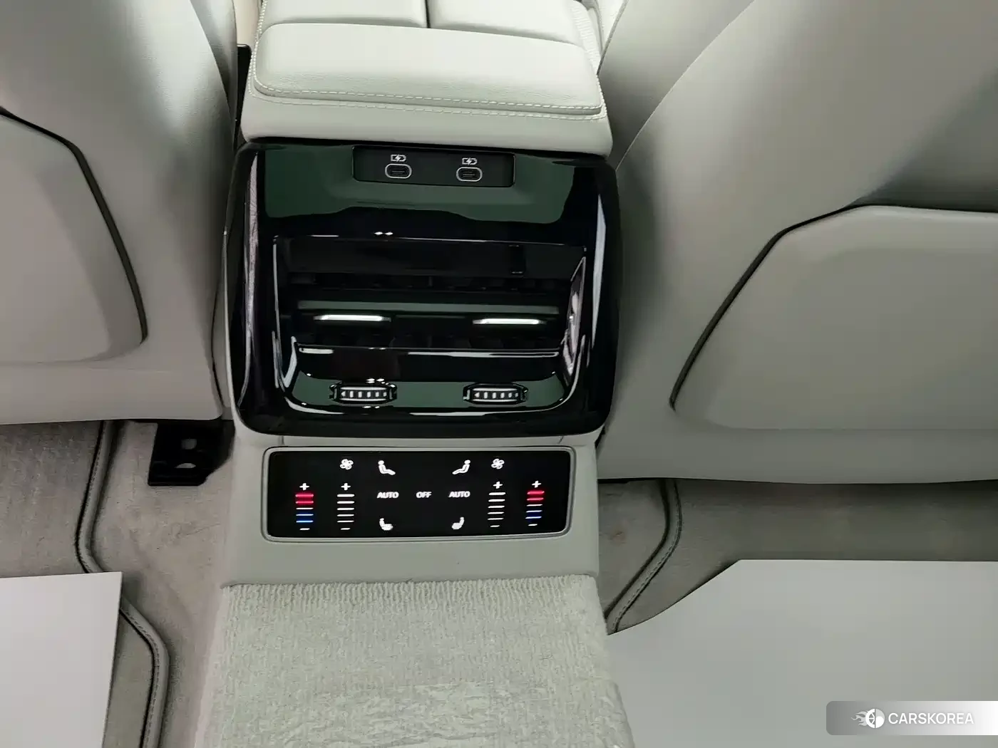 Audi A6L id 4578203 из Китая 23