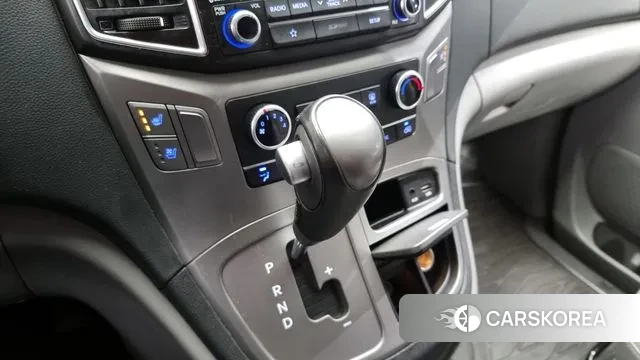 Hyundai The New Grand Starex id 3396888 из Кореи 19