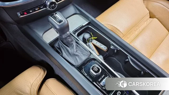 Volvo S60 3rd generation id 3612100 из Кореи 19