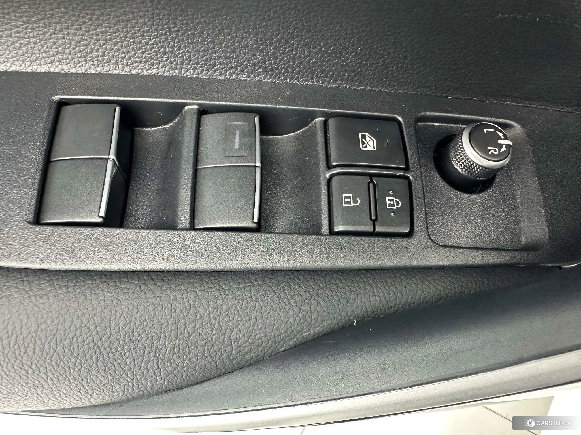 Toyota Corolla id 4473337 из Китая 18