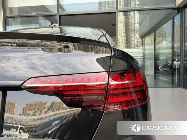 Audi S4 id 4254847 из Китая 12